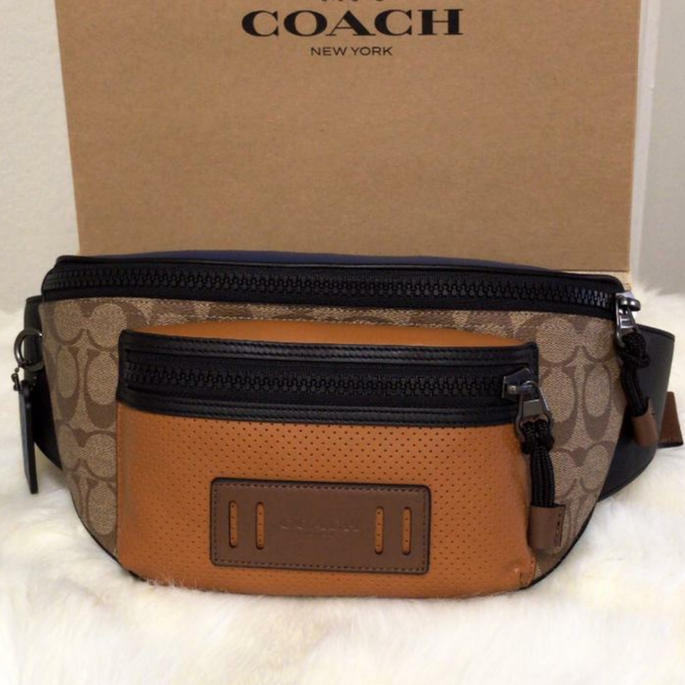 COACH Terrain Belt Bag In Colorblock - Picture 1 of 7